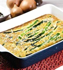Spargel Frittata mit Erbsen und Käse, ein wunderbares Gericht für jeden Tag!