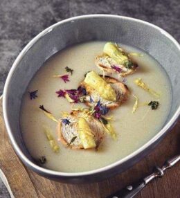 Spargel Creme Suppe, gesund, schnell und einfach zubereitet