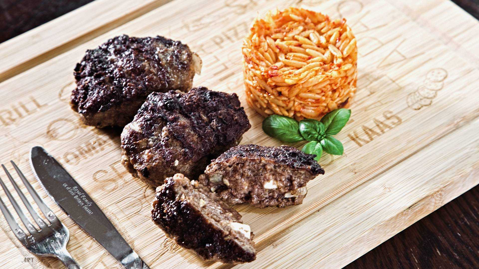 pljeskavica-der-grill-klassiker-aus-kroatien