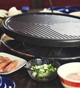 Raclette, vom Käse schmelzen und Gemeinsamkeiten