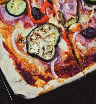 Blechpizza Aubergine Rezept