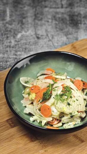 Fenchel Sellerie Salat, frischer Genuss zu jeder Zeit! Fenchel Sellerie Salat, frischer Genuss zu jeder Zeit!