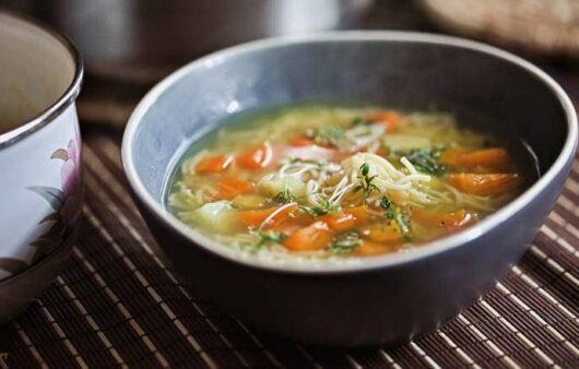 Gemüse Suppe mit Nudeln Rezept