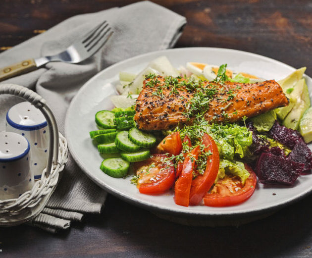 Lachs gebeitzt auf Salat Rezept