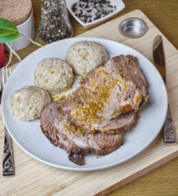 Schweinebraten vom Schopf, Slow-Food, zart und saftig, einfach himmlisch gut!
