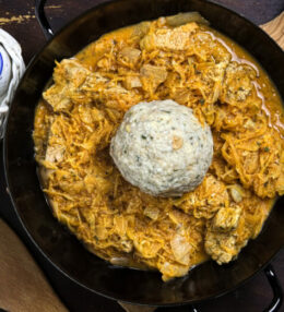 Krautfleisch oder eine Art Szegediner Gulasch, absolut ein vielseitiger Genuss!