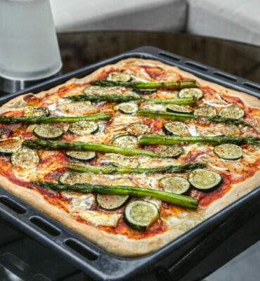 Spargel Camembert Pizza