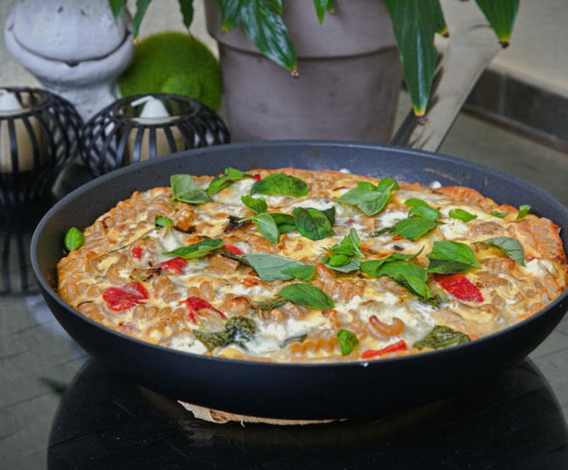 Pasta Frittata drei Käse hoch Rezept