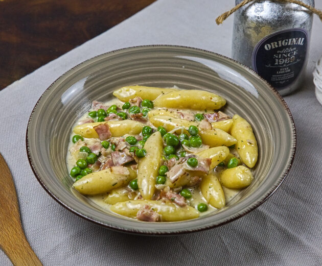 Schupfnudeln Speck Erbsen Rezept