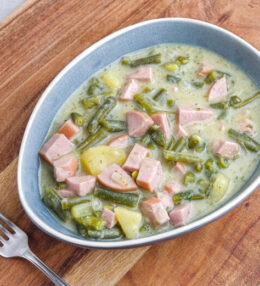 Fisolen Eintopf mit Wurst und Kartoffeln, schmeckt und geht wahnsinnig einfach!