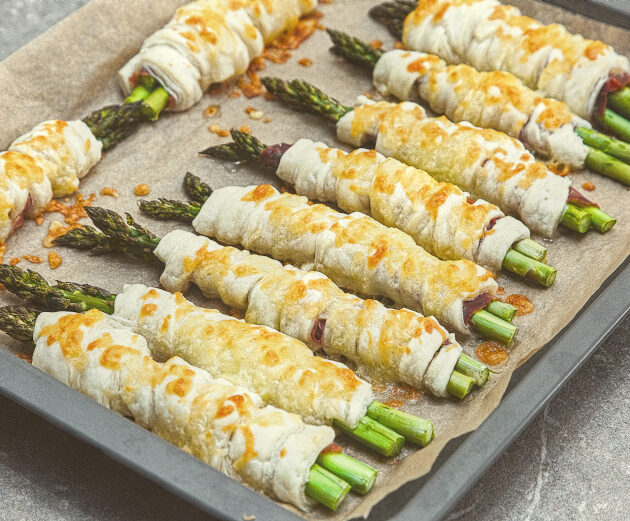 Spargel Stangen mit Proscuitto Rezept