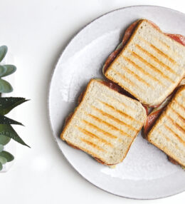 Puszta Toast, Salami & Co einfach vereint zu einem Genuss, schnell gemacht und sau lecker!