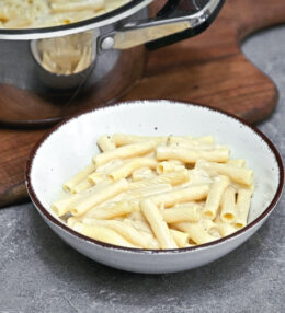 Käse Makkaroni oder Mac&Cheese, absolut auf unsere Art, fertig in 30 Minuten, mhhhh!