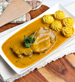 geschmorter Schweinenacken aus dem Bräter, Genuss pur, sanft geschmort in 3 Stunden!