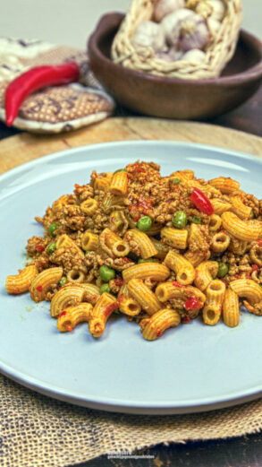Ajvar Hack Pasta, einfach würzig, in 25 Minuten zum Genuss!