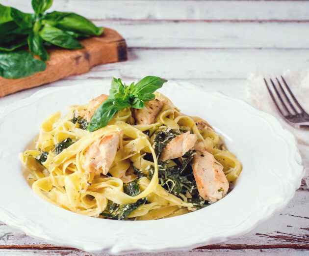 Tagliatelle Spinat Huhn Rezept