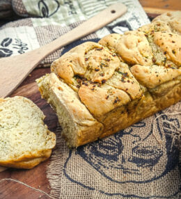 Kräuter Zupfbrot, ein sehr schmackhaftes und würziges Brot, absolut genial, schmeckt super!
