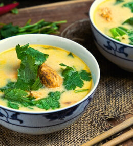 Pak Choi Kokos Suppe vom Huhn, aromatisch, schmackhaft, fertig in 25 Minuten!
