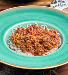 Spaghettini Bolognese asiatisch verfeinert, Crossover Küche 2.0 einfach auf den Tisch!