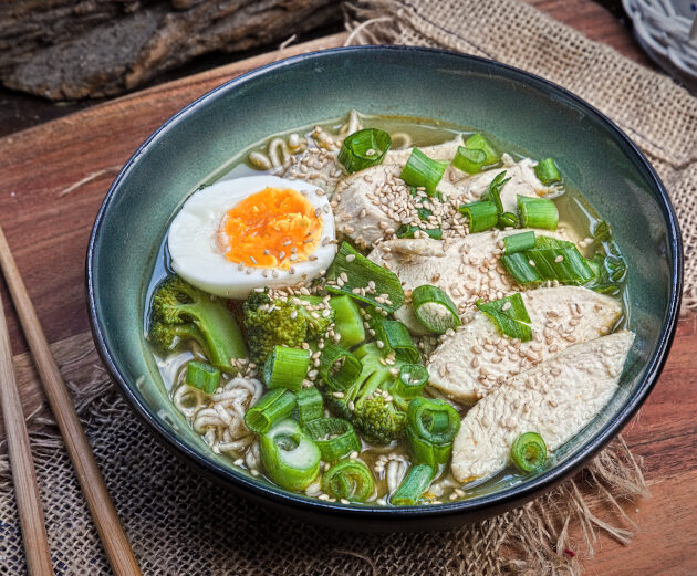 Ramen mit Huhn und Ei Rezept