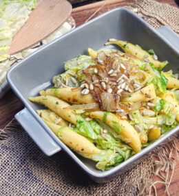 Schupfnudeln mit Kraut und Zwiebeln, köstliche Küche, in 25 Minuten zum Genuss!