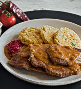 Esterhazy Schnitzel, 100% auf unsere Art, einfach schmackhaft durch die freien Tage!