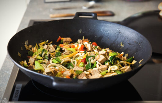 Wok Gemüse Udon Tofu Rezept