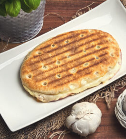 Panini gefüllt auf unsere Art, 100% Genuss, schnell und einfach gemacht! Zutatenzufall!