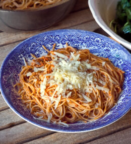 Spaghettini mit Tomaten Basilikum Pesto und Limette, absolut gut und einfach gemacht