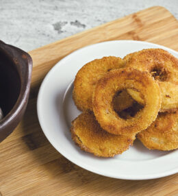 Gebackene Zwiebel, einfach gemacht, nicht nur ein Snack, schmeckt genial gut.