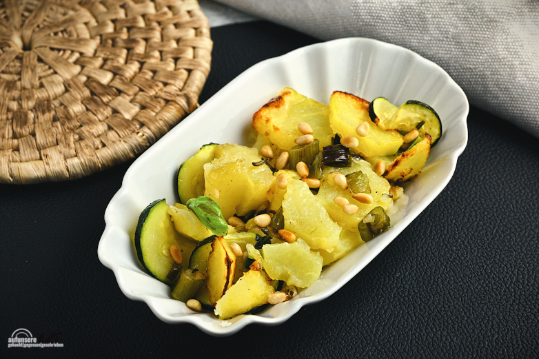 warmer Kartoffel Zucchini Salat Rezept