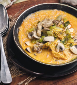 Chinakohl Kokos Suppe mit Huhn und Pilzen in nur 25 Minuten zubereitet, schmeckt genial gut